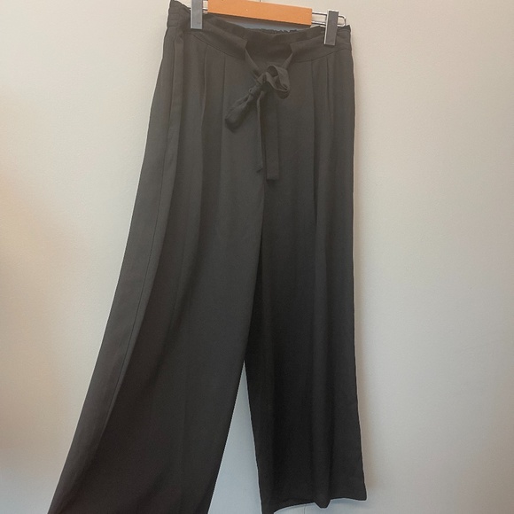 NWOT DR2 Flowy Pantsuit - Picture 3 of 5